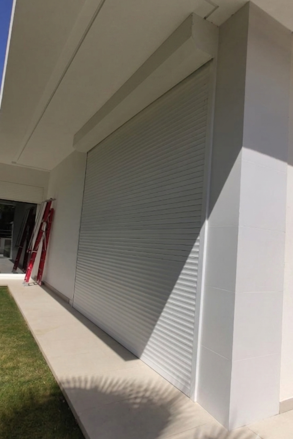 Motorized Roll-up Shutter